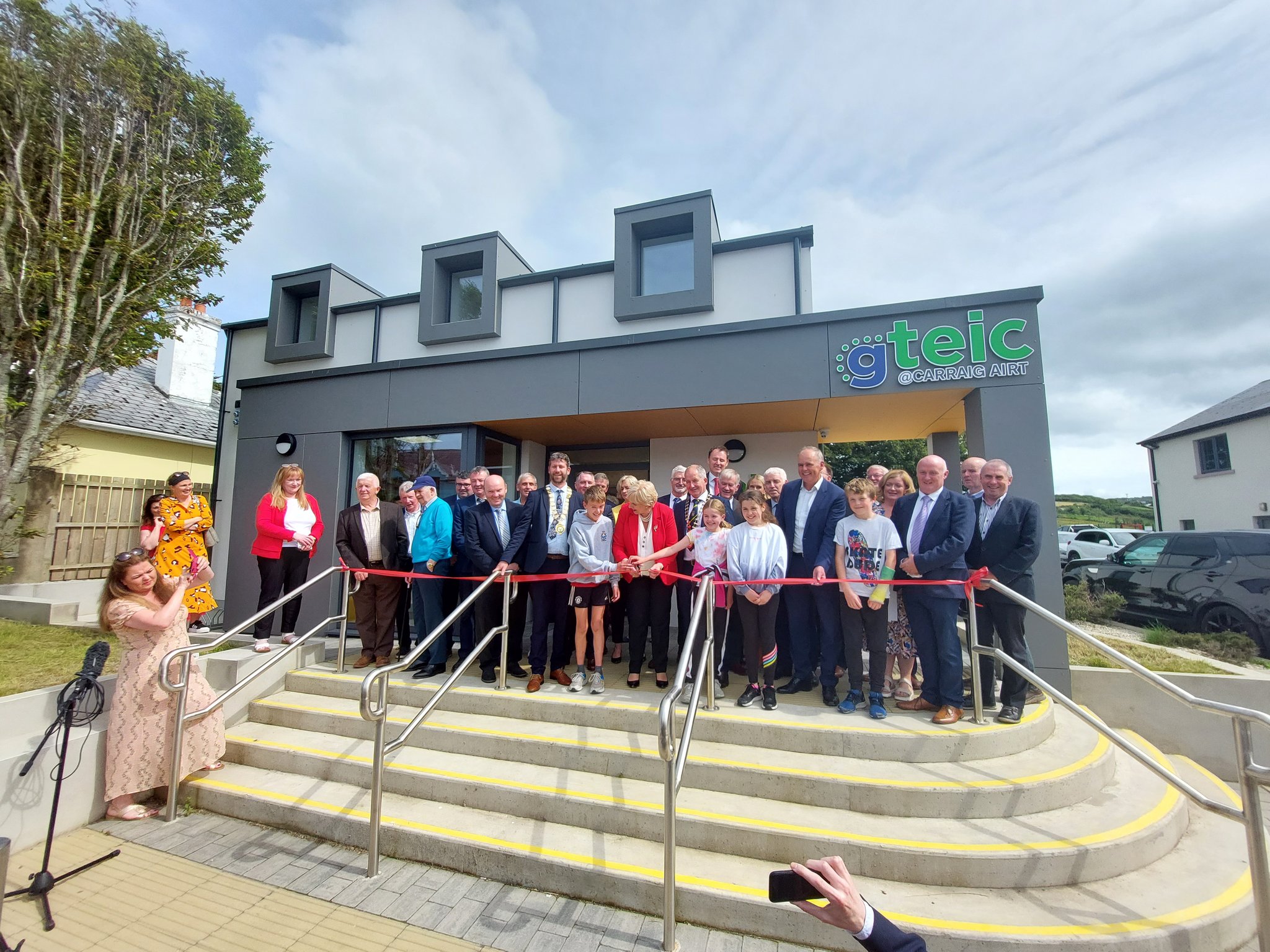 €8 million worth of projects opened by Minister Humphreys in County Donegal 